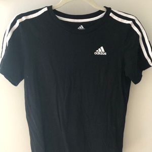 Adidas black top